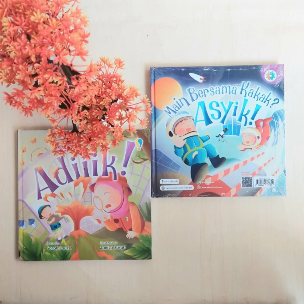 2 In 1 Akhlak Series : Siblings Love Adiiik! & Bermain Bersama Kakak | Alkindi Kids